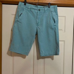 BKE Men's Bermuda Length Shorts Size 34